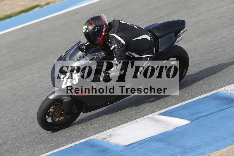 /Archiv-2024/01 26.-28.01.2024 Moto Center Thun Jerez/Gruppe gruen-green/229